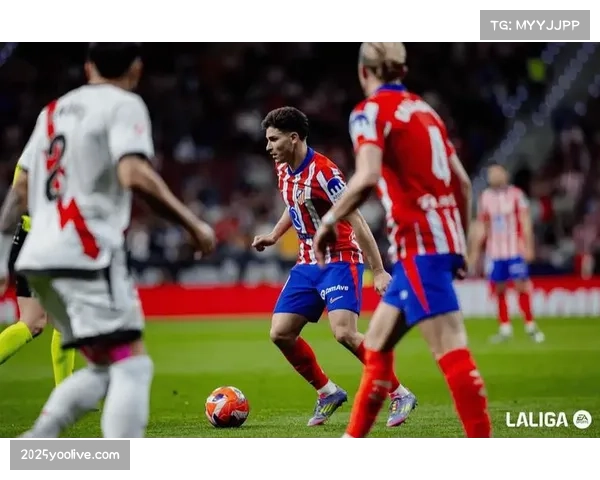 西甲焦点战：巴列卡诺能否再阻皇马？