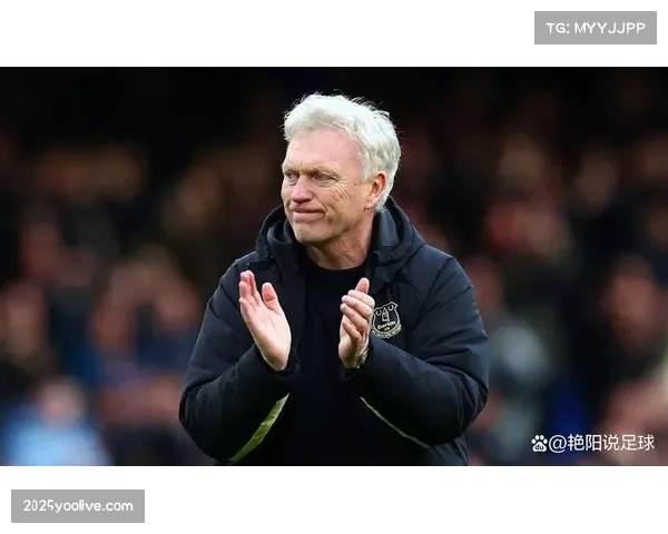 老将基恩屡失良机，赛后掩面难掩失落