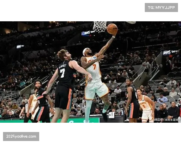 老鹰亚历山大-沃克21分难阻快船多点开花