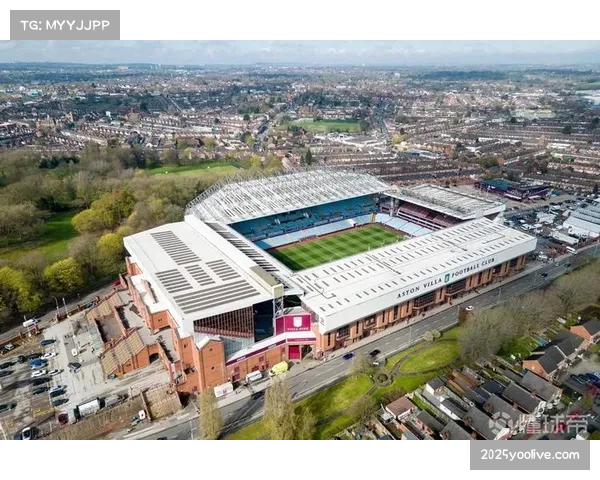 绝杀功臣布恩迪亚狂奔庆祝，维拉公园球场陷入狂欢