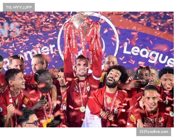 曼联球迷高唱讽刺歌谣，抗议格雷泽家族管理