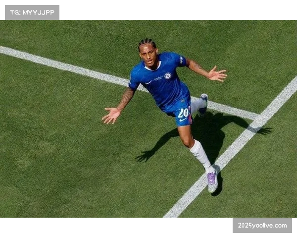 切尔西前锋帕尔默点球破门，助球队2-0胜布伦特福德